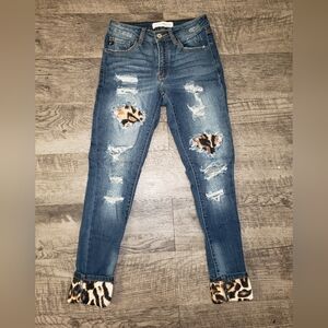 Kancan leopard distressed capris
